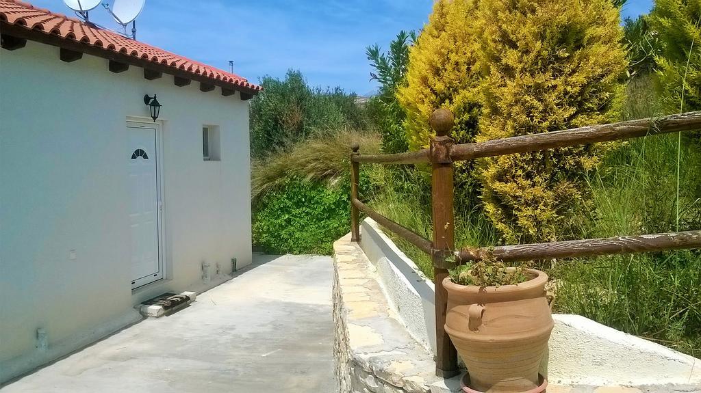 Villa Oniro Kreta Каламаки Екстериор снимка